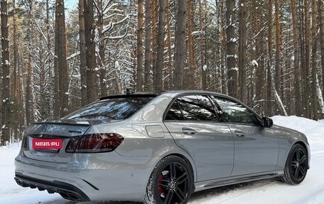 Mercedes-Benz E-Класс, 2015 год, 3 650 000 рублей, 4 фотография