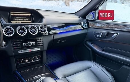 Mercedes-Benz E-Класс, 2015 год, 3 650 000 рублей, 21 фотография