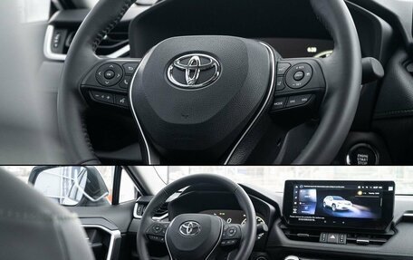 Toyota RAV4, 2025 год, 4 490 000 рублей, 15 фотография