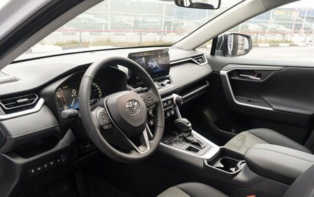 Toyota RAV4, 2025 год, 4 490 000 рублей, 17 фотография