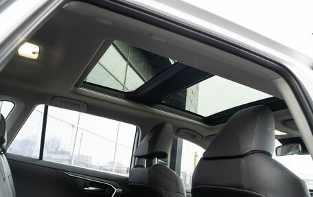 Toyota RAV4, 2025 год, 4 490 000 рублей, 12 фотография