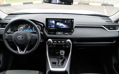 Toyota RAV4, 2025 год, 4 490 000 рублей, 14 фотография