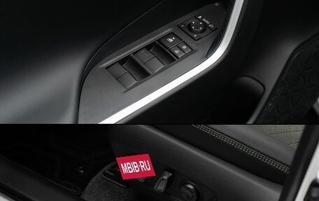 Toyota RAV4, 2025 год, 4 490 000 рублей, 19 фотография