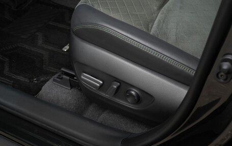 Toyota RAV4, 2025 год, 4 490 000 рублей, 17 фотография