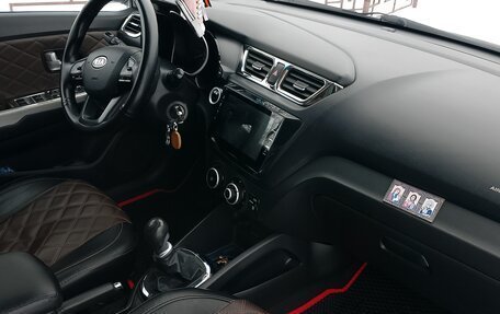 KIA Rio III рестайлинг, 2011 год, 720 000 рублей, 18 фотография