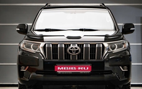 Toyota Land Cruiser Prado 150 рестайлинг 2, 2020 год, 4 550 000 рублей, 2 фотография