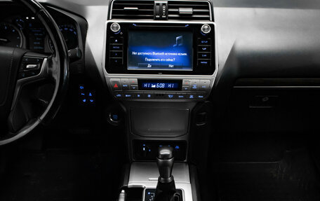 Toyota Land Cruiser Prado 150 рестайлинг 2, 2020 год, 4 550 000 рублей, 18 фотография