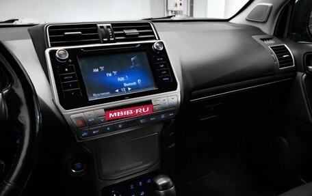 Toyota Land Cruiser Prado 150 рестайлинг 2, 2020 год, 4 550 000 рублей, 20 фотография