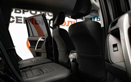 Toyota Land Cruiser Prado 150 рестайлинг 2, 2020 год, 4 550 000 рублей, 33 фотография