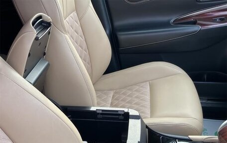 Toyota Harrier, 2017 год, 2 050 000 рублей, 13 фотография