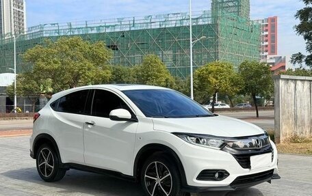 Honda Vezel, 2021 год, 1 310 000 рублей, 3 фотография