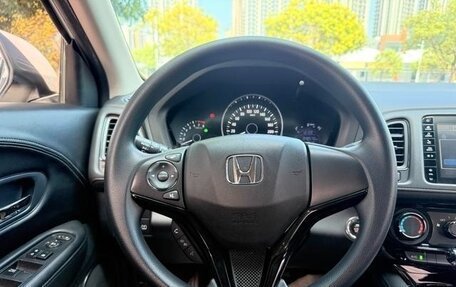 Honda Vezel, 2021 год, 1 310 000 рублей, 12 фотография