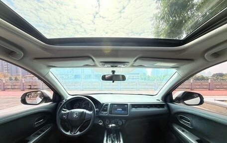 Honda Vezel, 2021 год, 1 310 000 рублей, 13 фотография