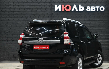 Toyota Land Cruiser Prado 150 рестайлинг 2, 2014 год, 3 270 000 рублей, 6 фотография
