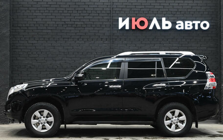 Toyota Land Cruiser Prado 150 рестайлинг 2, 2014 год, 3 270 000 рублей, 7 фотография