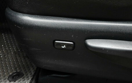 Toyota Land Cruiser Prado 150 рестайлинг 2, 2014 год, 3 270 000 рублей, 12 фотография