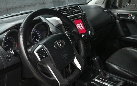 Toyota Land Cruiser Prado 150 рестайлинг 2, 2014 год, 3 270 000 рублей, 16 фотография