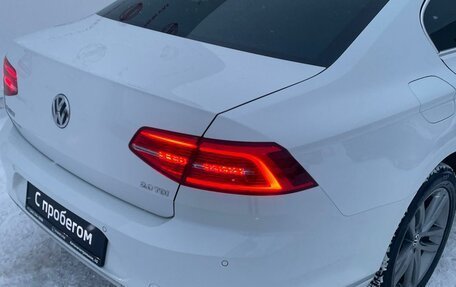 Volkswagen Passat B8 рестайлинг, 2017 год, 1 699 000 рублей, 14 фотография