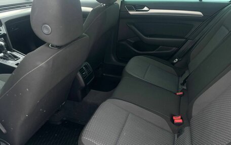 Volkswagen Passat B8 рестайлинг, 2017 год, 1 699 000 рублей, 36 фотография