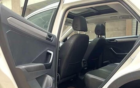 Volkswagen T-Roc I, 2021 год, 1 520 000 рублей, 7 фотография