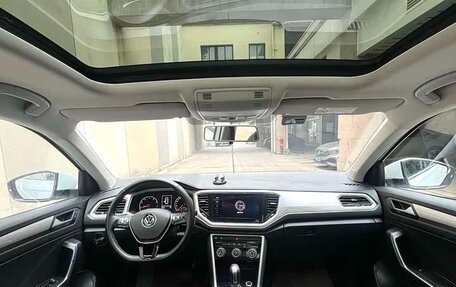 Volkswagen T-Roc I, 2021 год, 1 520 000 рублей, 9 фотография