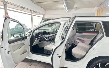 Volkswagen Golf VIII, 2022 год, 3 100 000 рублей, 3 фотография