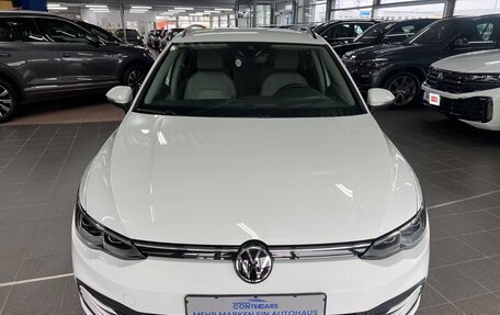 Volkswagen Golf VIII, 2022 год, 3 100 000 рублей, 4 фотография