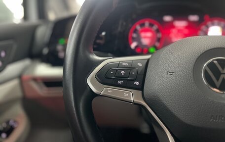 Volkswagen Golf VIII, 2022 год, 3 100 000 рублей, 15 фотография