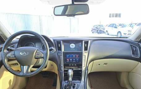 Infiniti Q50 I рестайлинг, 2015 год, 1 649 000 рублей, 17 фотография