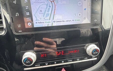 Mitsubishi Outlander III рестайлинг 3, 2020 год, 2 390 000 рублей, 11 фотография