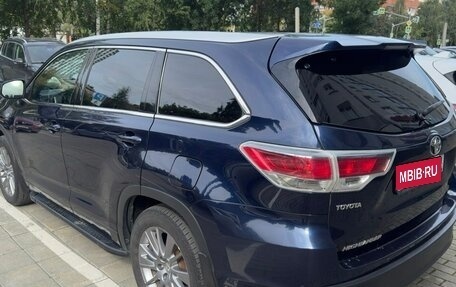 Toyota Highlander III, 2014 год, 2 900 000 рублей, 7 фотография