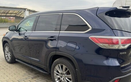 Toyota Highlander III, 2014 год, 2 900 000 рублей, 13 фотография