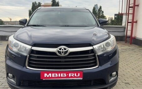 Toyota Highlander III, 2014 год, 2 900 000 рублей, 17 фотография