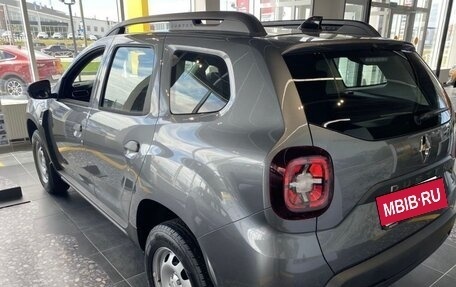 Renault Duster, 2022 год, 1 900 000 рублей, 2 фотография