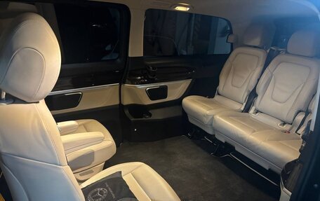 Mercedes-Benz V-Класс, 2022 год, 10 999 000 рублей, 6 фотография