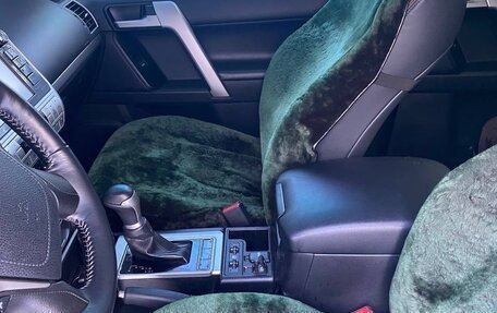 Toyota Land Cruiser Prado 150 рестайлинг 2, 2019 год, 6 800 000 рублей, 5 фотография