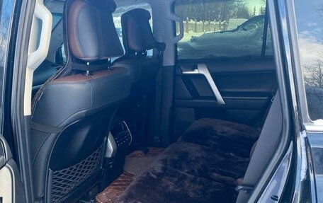 Toyota Land Cruiser Prado 150 рестайлинг 2, 2019 год, 6 800 000 рублей, 10 фотография