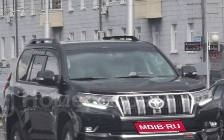 Toyota Land Cruiser Prado 150 рестайлинг 2, 2019 год, 6 800 000 рублей, 12 фотография