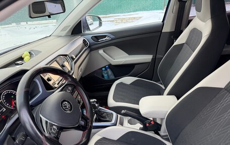 Volkswagen T-Cross I, 2020 год, 2 400 000 рублей, 8 фотография