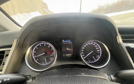 Toyota Camry, 2018 год, 2 500 000 рублей, 12 фотография