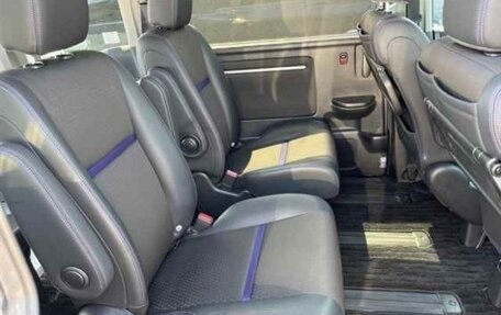 Honda Stepwgn IV, 2020 год, 2 900 000 рублей, 6 фотография