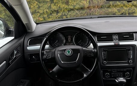 Skoda Superb III рестайлинг, 2008 год, 785 000 рублей, 23 фотография