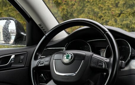 Skoda Superb III рестайлинг, 2008 год, 785 000 рублей, 26 фотография