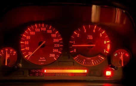 BMW 5 серия, 1994 год, 670 000 рублей, 11 фотография