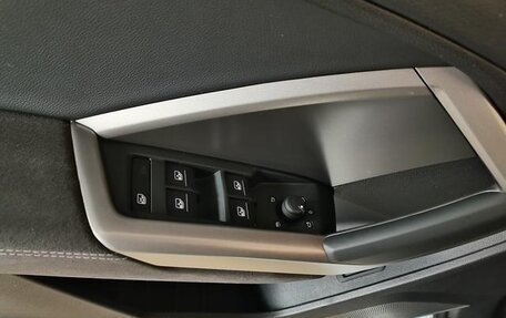 Audi Q3, 2023 год, 22 фотография