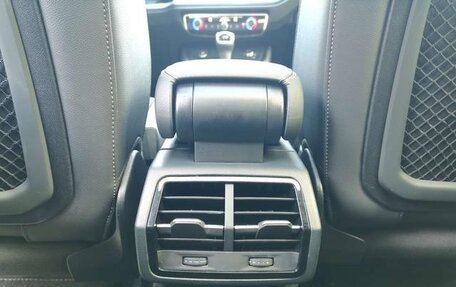 Audi Q3, 2023 год, 21 фотография