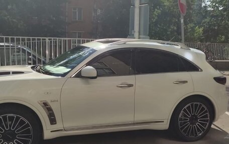 Infiniti QX70, 2013 год, 2 150 000 рублей, 7 фотография