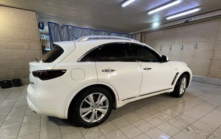 Infiniti QX70, 2013 год, 2 150 000 рублей, 5 фотография