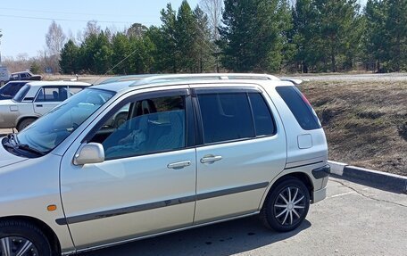 Toyota Raum I, 2000 год, 450 000 рублей, 3 фотография