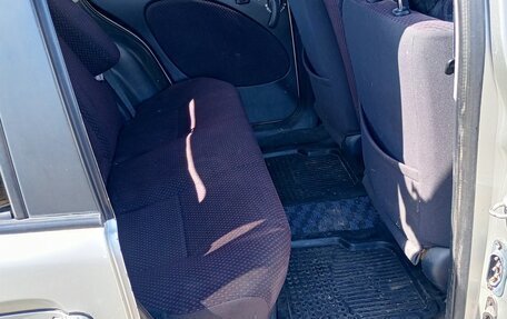 Toyota Raum I, 2000 год, 450 000 рублей, 11 фотография